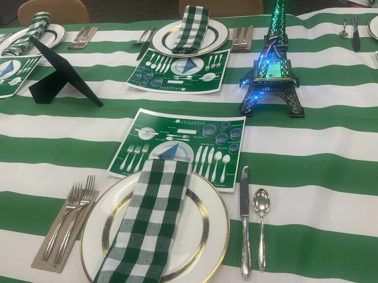 Workplace Etiquette Tips for Dining